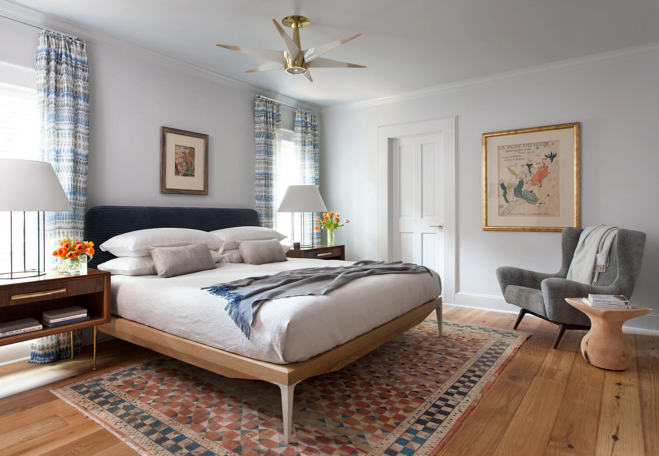  Bedroom with vintage chandelier in the Hyde Park Bungalow, Austin, by Cravotta Interiors. 