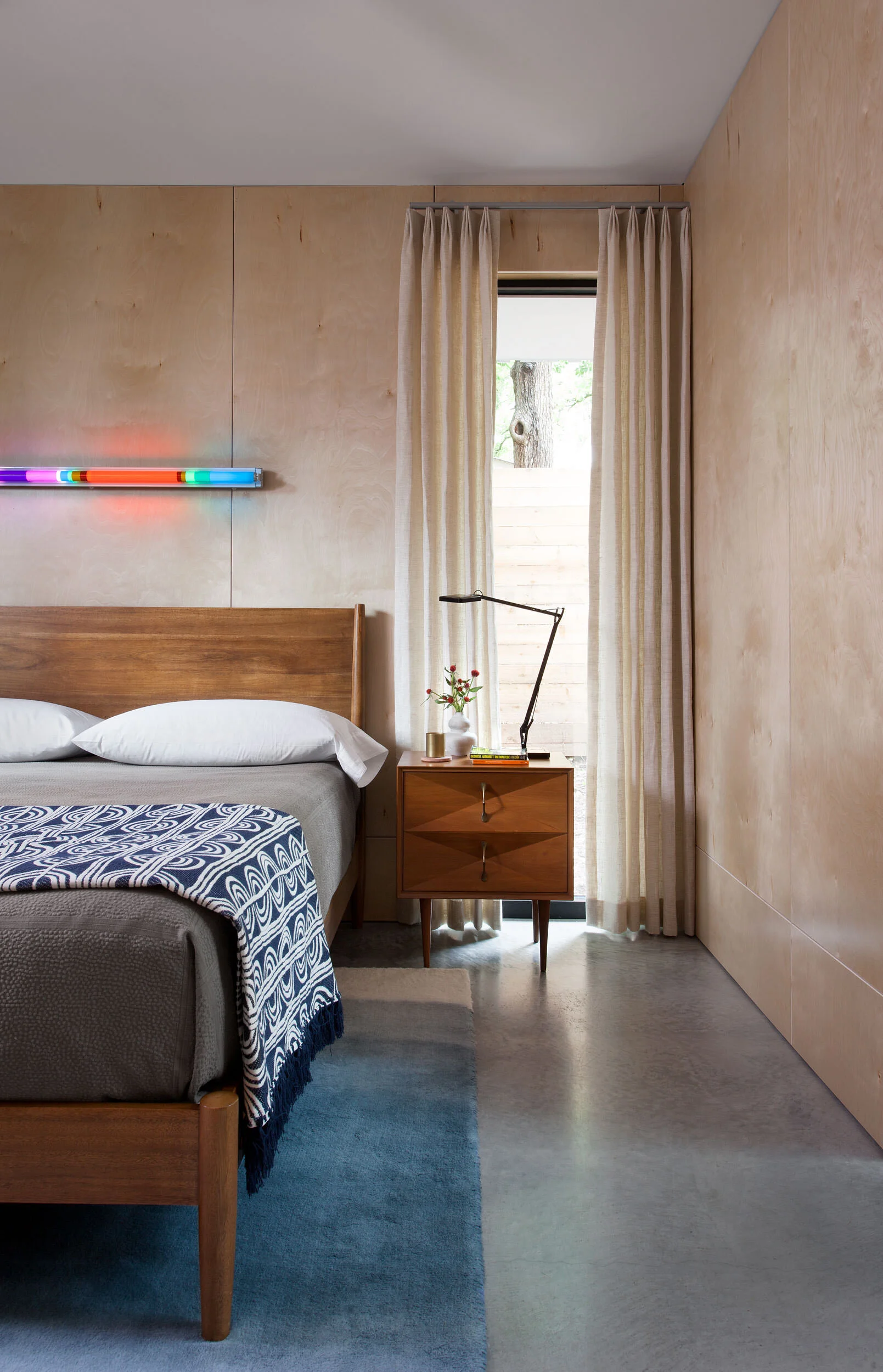 Shaheen_Bedroom.jpg